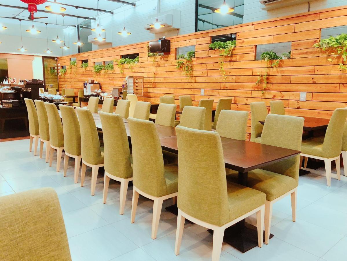 Wemeet Hotel Pingtung Exterior photo