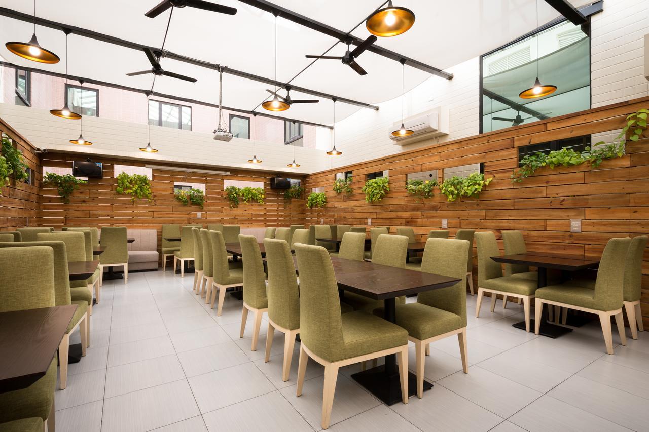 Wemeet Hotel Pingtung Exterior photo