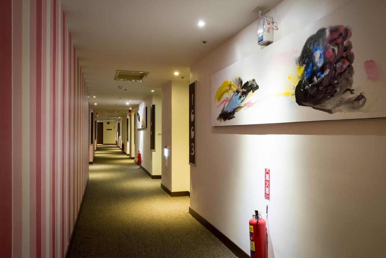 Wemeet Hotel Pingtung Exterior photo