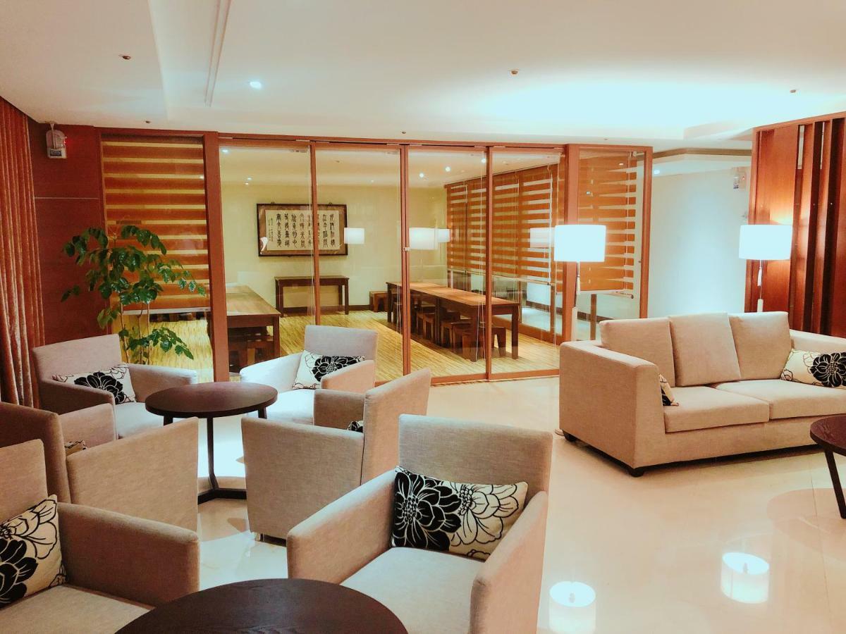 Wemeet Hotel Pingtung Exterior photo
