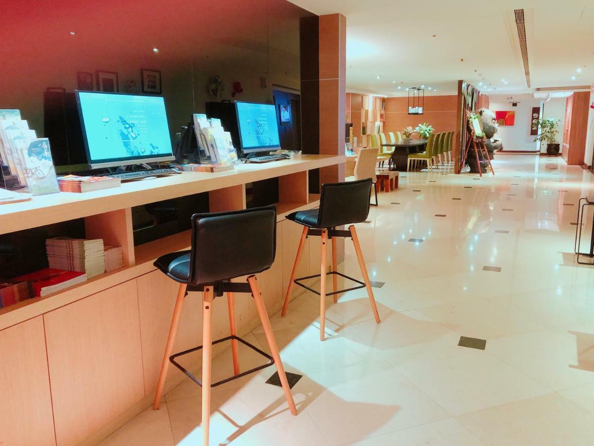 Wemeet Hotel Pingtung Exterior photo